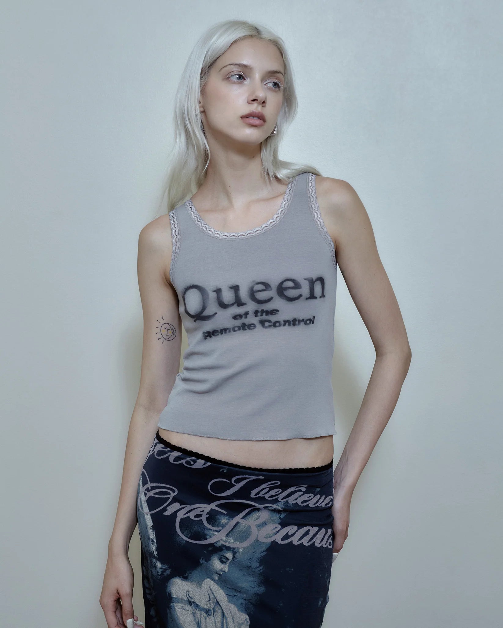 Queen Tank (Grey)