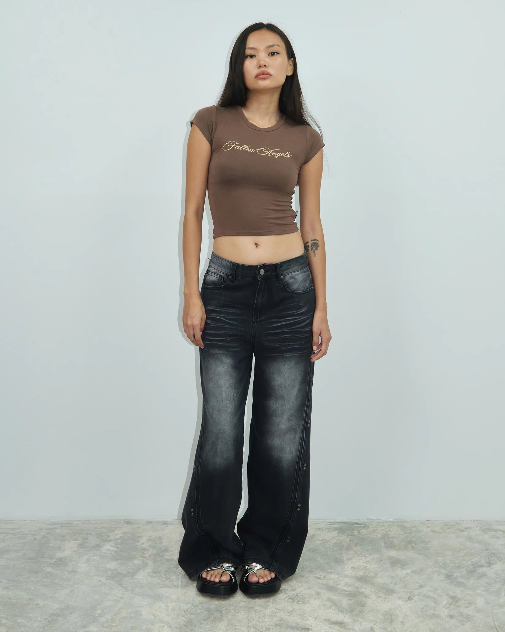 Eden Tee (Brown)
