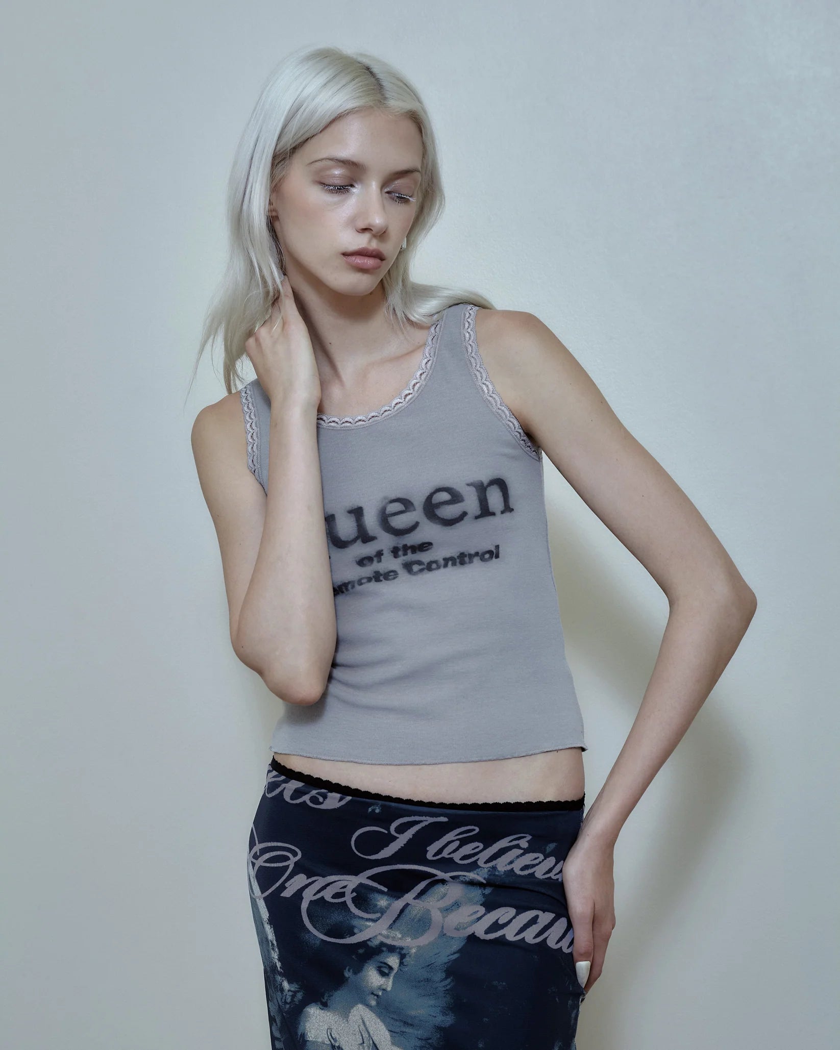 Queen Tank (Grey)