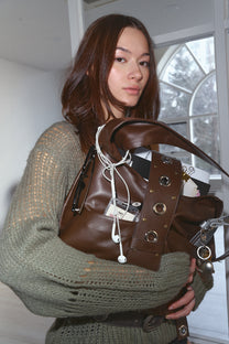Masha (Brown)