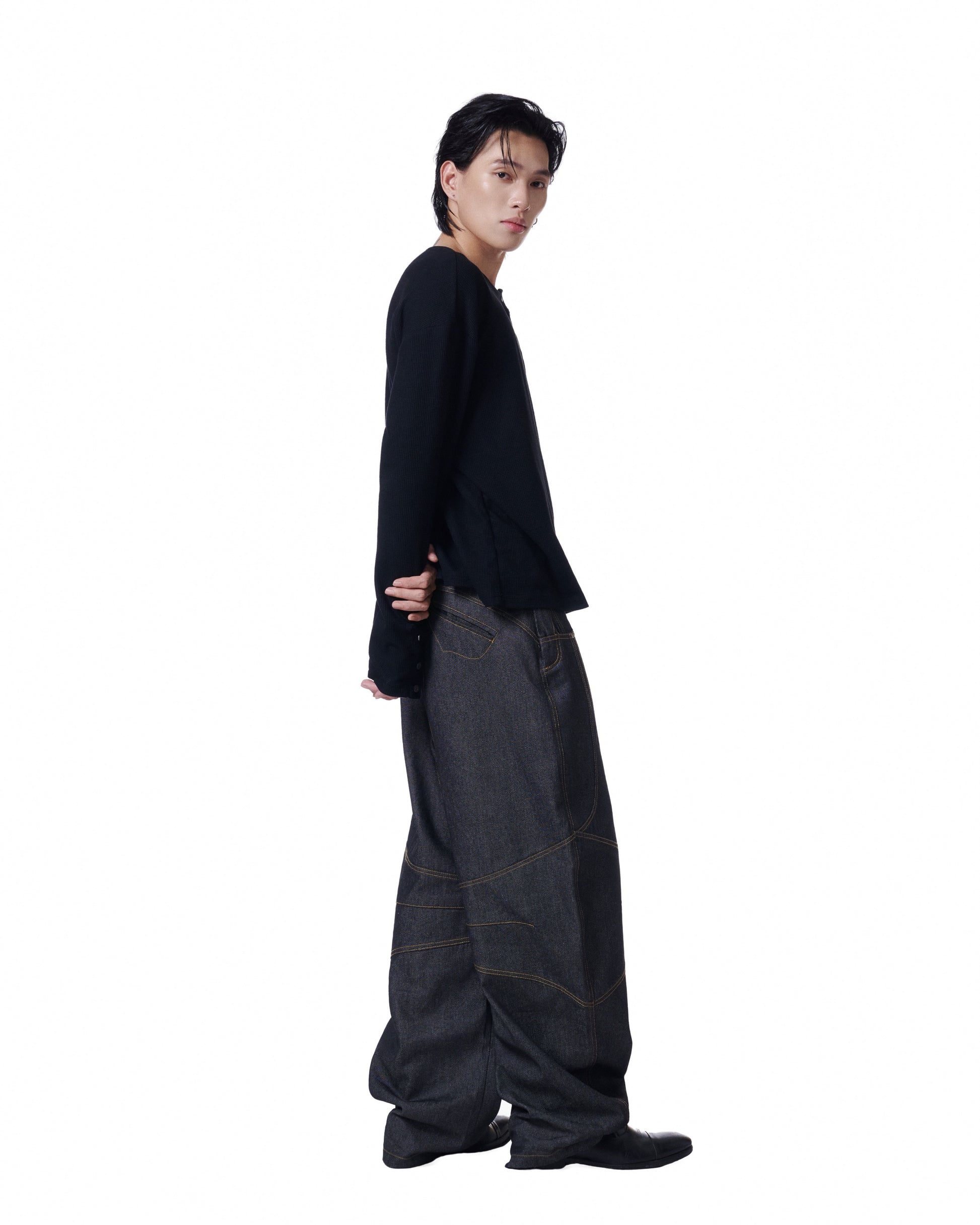 Henley Long Sleeve Oversized (Black)
