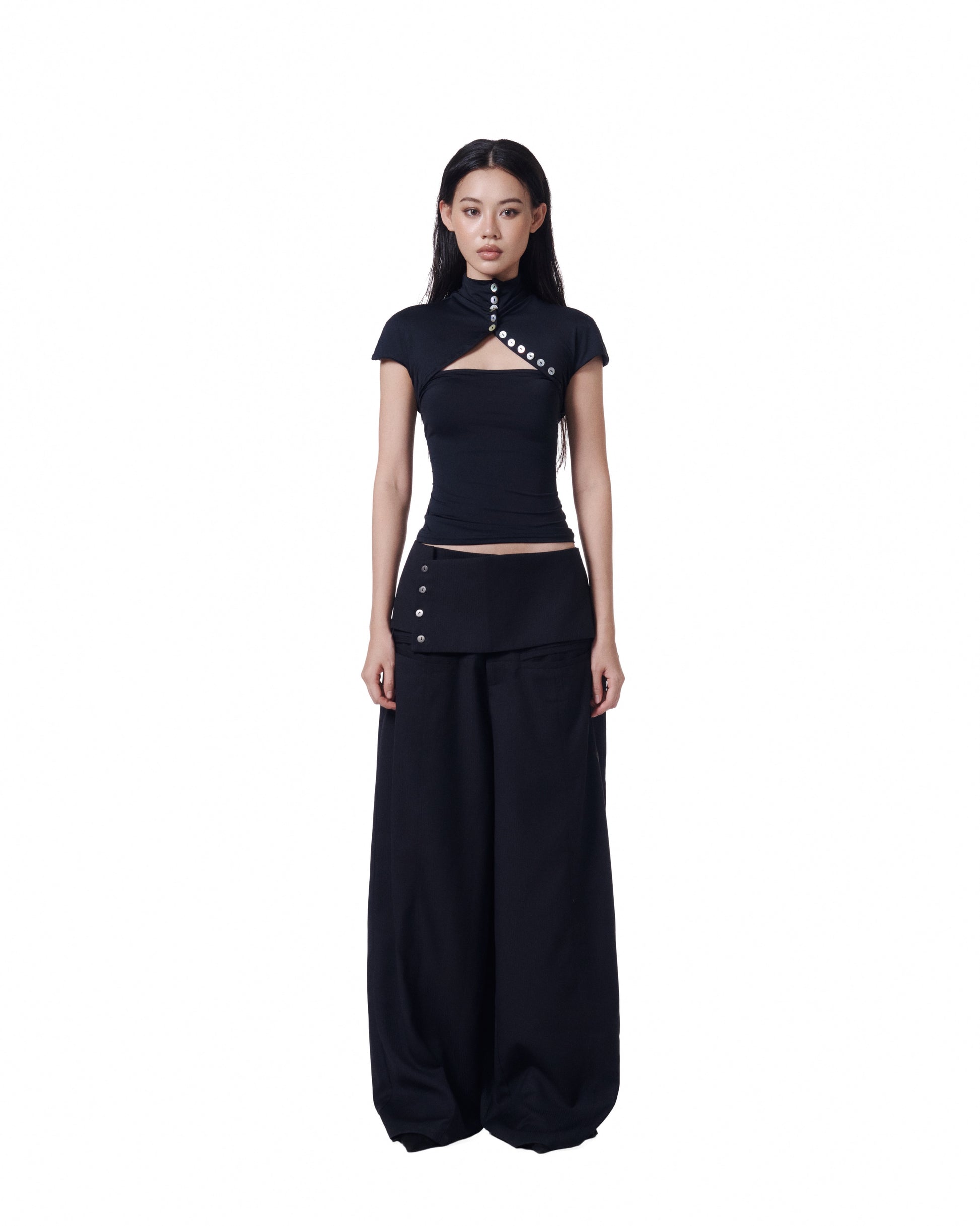 Shell Fitted Top (Black) (3rd Restock)