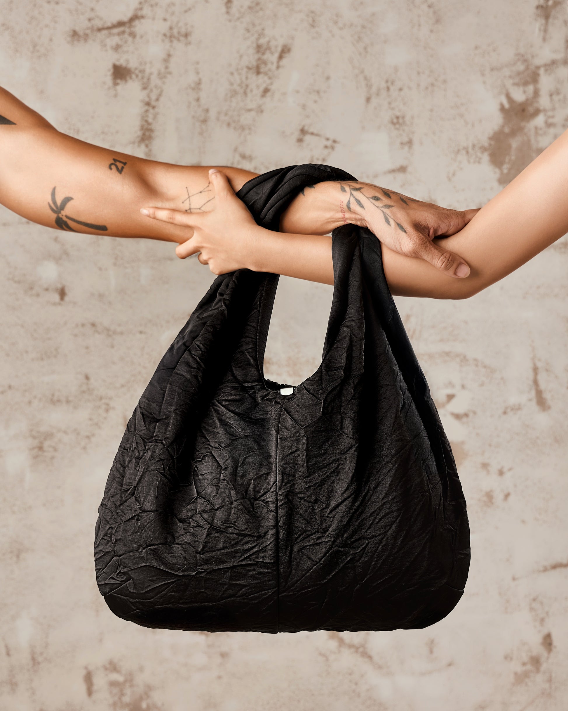 SNAMO Hug Bag