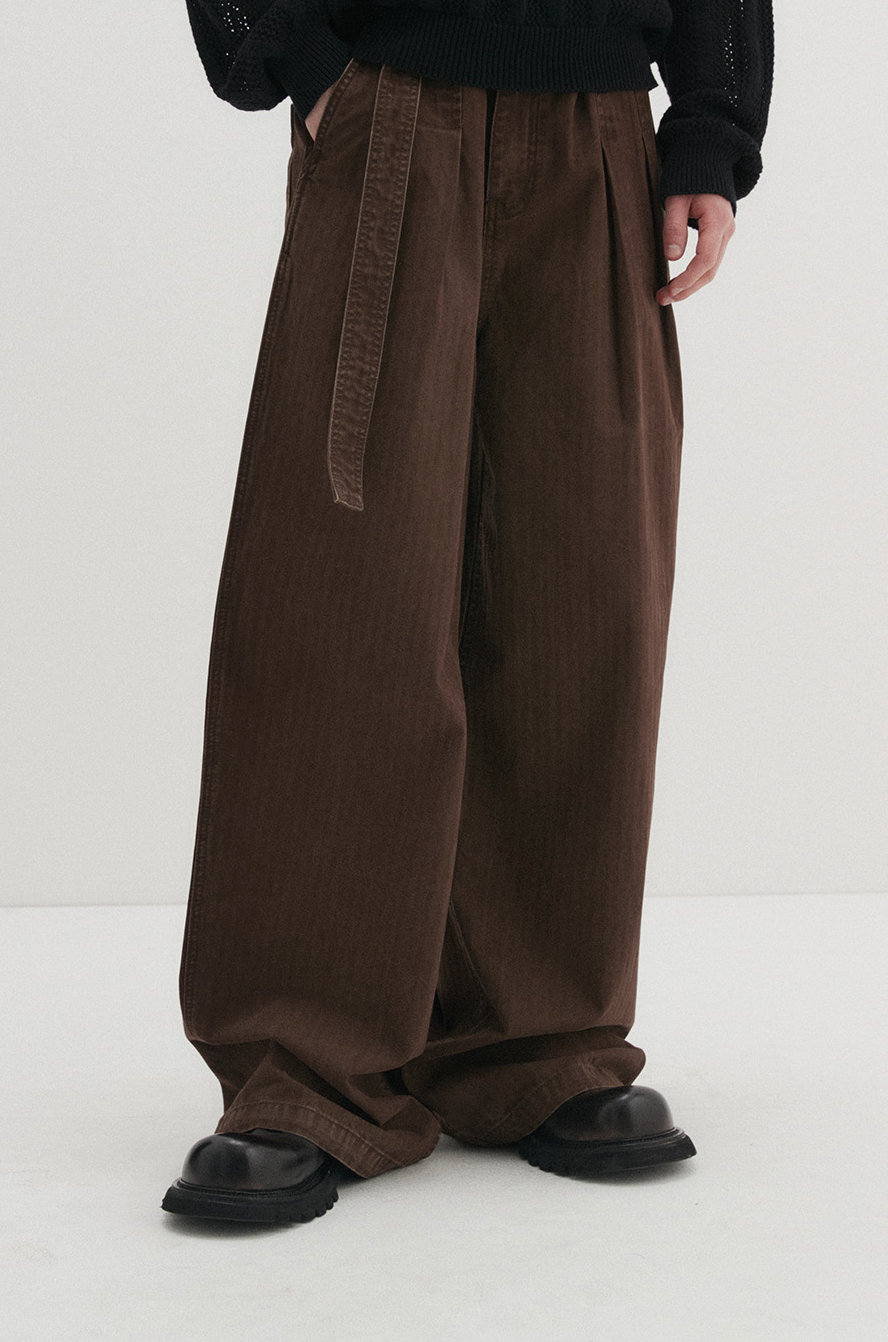 Belted Herringbone Pants (Brown)