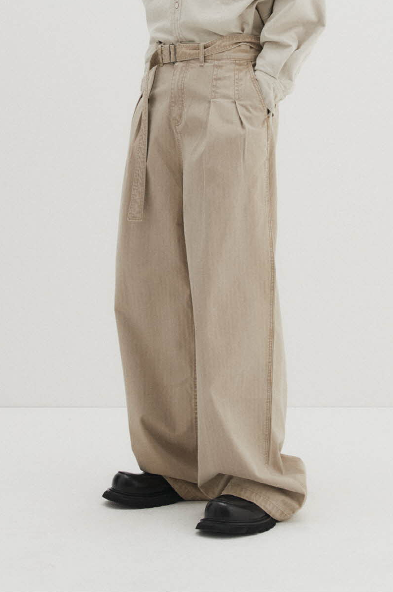 Belted Herringbone Pants (Beige)