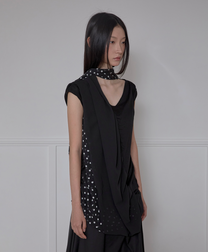 Layered Dot Scarf T-Shirt (Black)