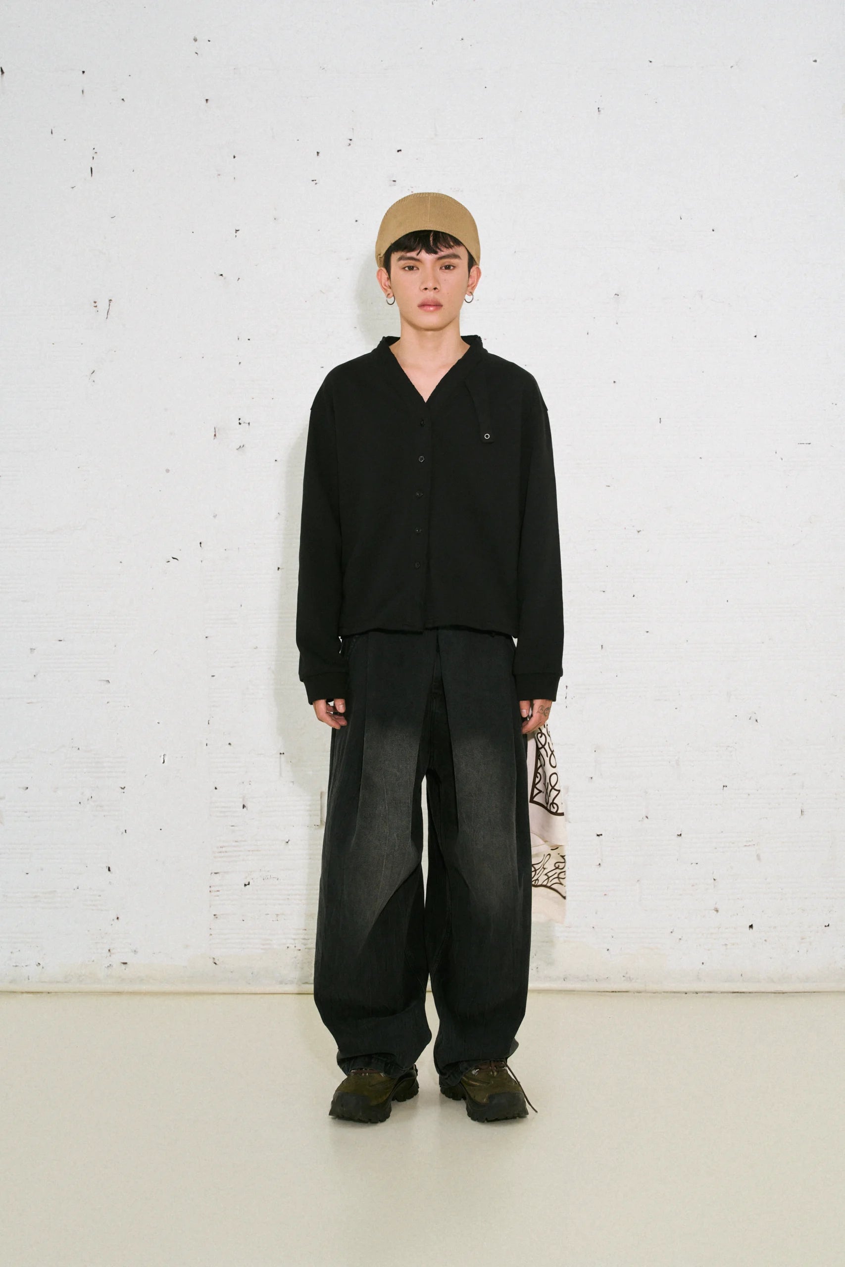 Eyelet Cardigan (Black)