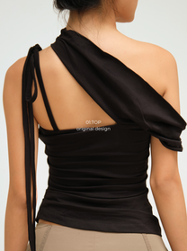01:Top (Black)