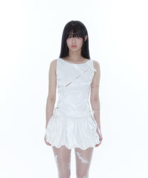 Ribbon Paneled Sleeveless (White)